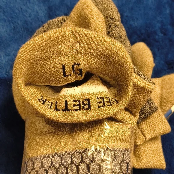 Beige and Gray Knit Gloves - Picture 2 of 2